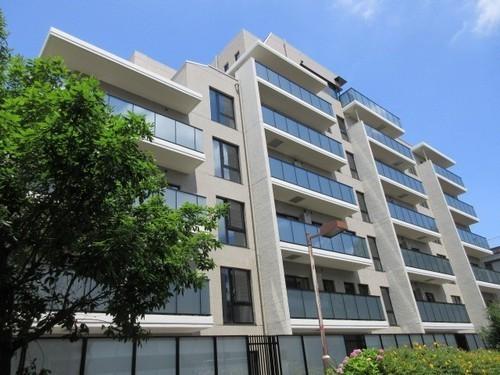 世田谷区三軒茶屋2丁目のマンション