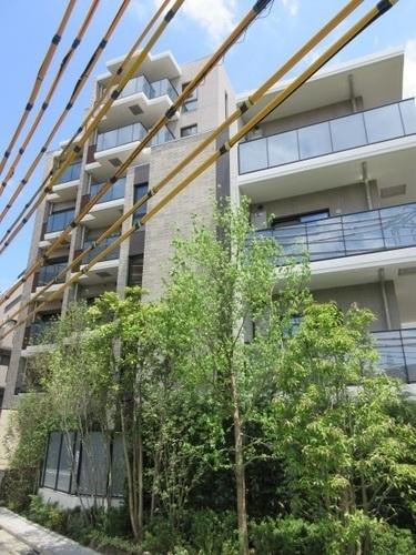 世田谷区三軒茶屋２丁目のマンション