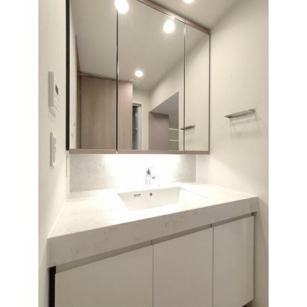千代田区内神田１丁目のマンション