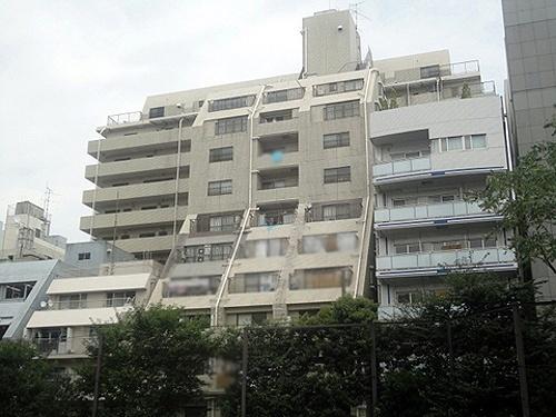 新宿区新宿１丁目のマンション