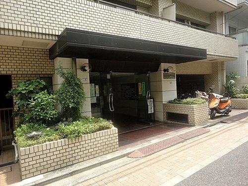 グローイン新宿