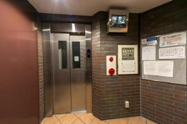 港区三田３丁目のマンション