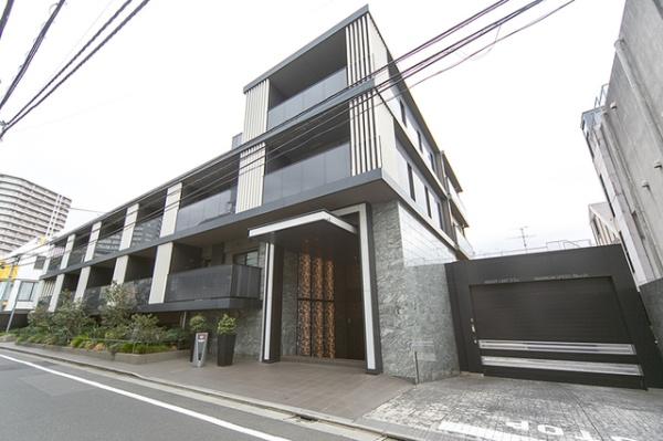 渋谷区神宮前４丁目のマンション