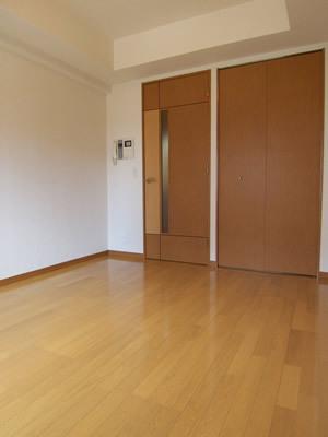 リクレイシア西麻布1番館