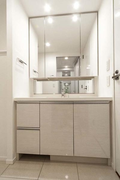 中央区日本橋浜町２丁目のマンション