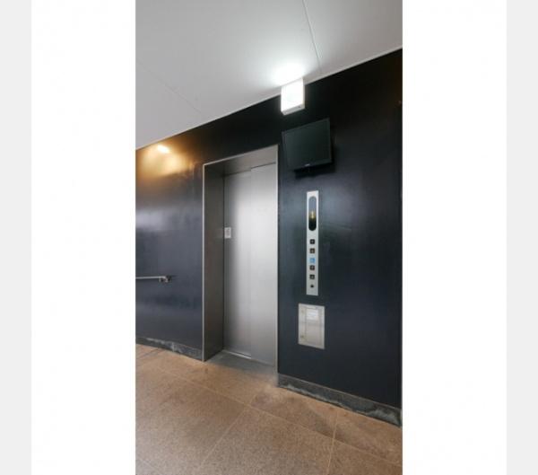 渋谷区千駄ヶ谷５丁目のマンション