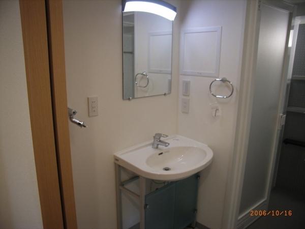 目黒区上目黒２丁目のマンション