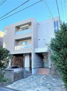 新宿区市谷仲之町のマンション