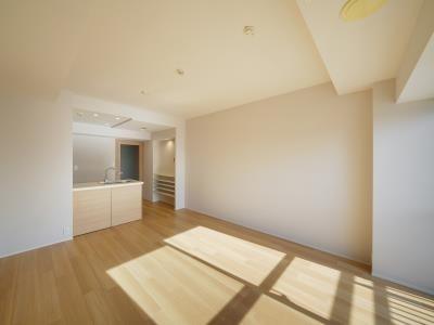 中央区新川２丁目のマンション