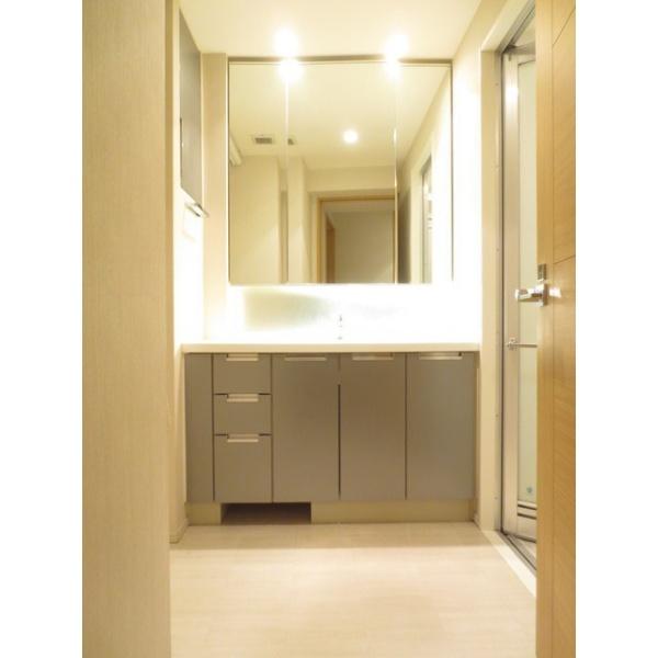 文京区本駒込６丁目のマンション