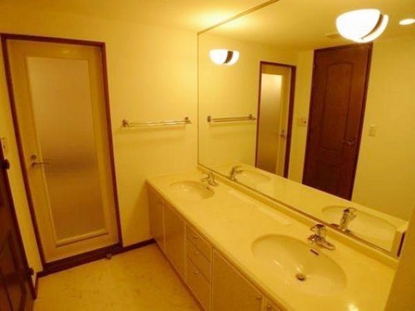 世田谷区深沢７丁目のマンション