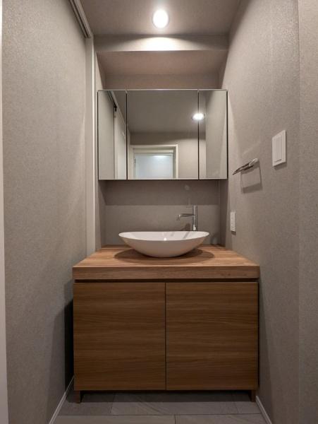 中央区新川２丁目のマンション