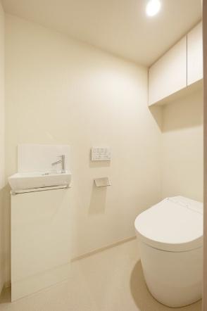 新宿区西早稲田２丁目のマンション