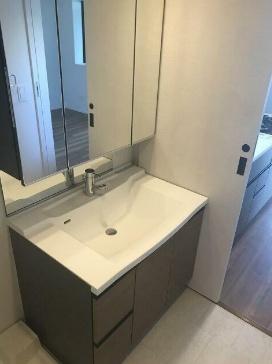 中央区新川１丁目のマンション