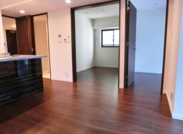 中央区日本橋本町４丁目のマンション