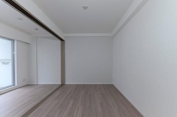 中央区新川２丁目のマンション
