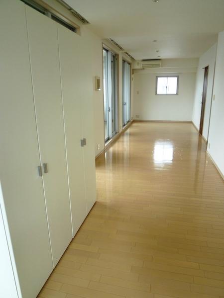 中央区湊３丁目のマンション