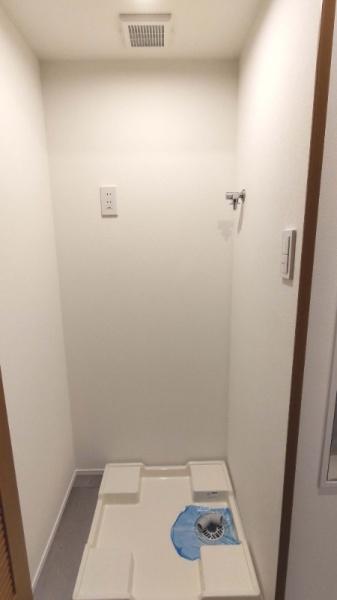 中央区新川２丁目のマンション