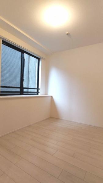 中央区新川２丁目のマンション