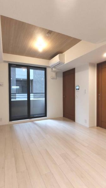 中央区新川２丁目のマンション