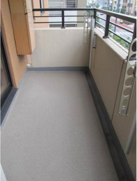中央区新川２丁目のマンション