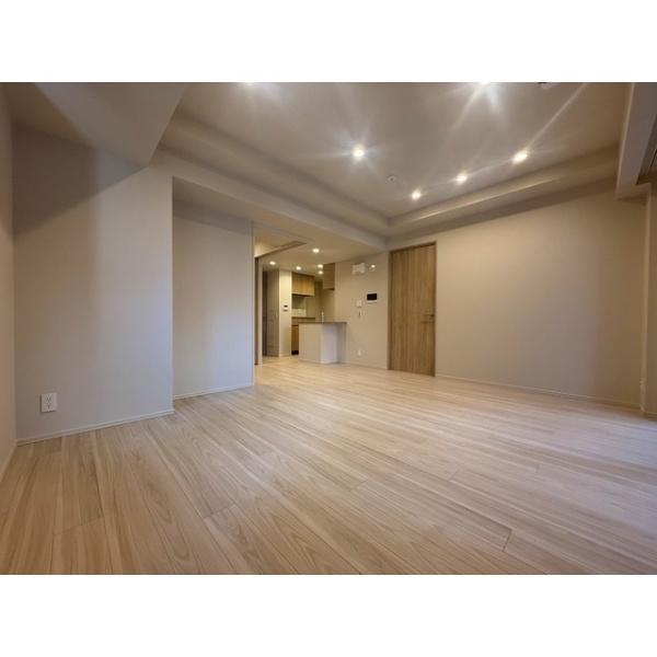 千代田区麹町３丁目のマンション