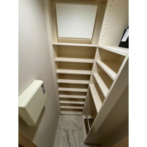 千代田区麹町３丁目のマンション