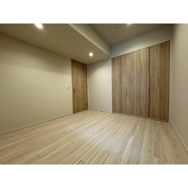 千代田区麹町３丁目のマンション