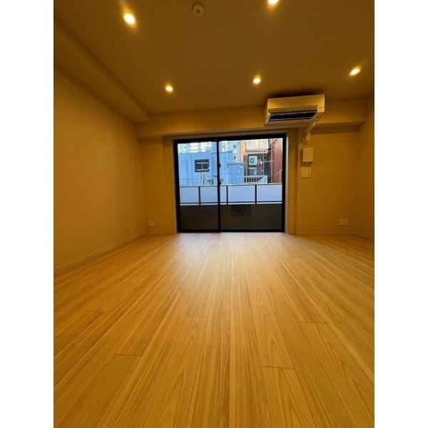 千代田区麹町３丁目のマンション