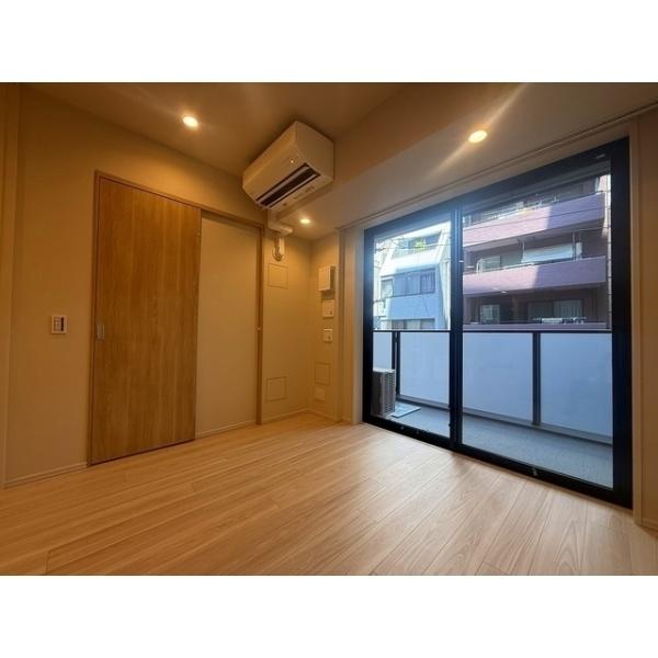 千代田区麹町３丁目のマンション