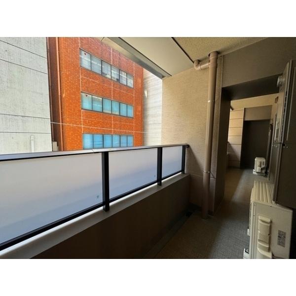 千代田区麹町３丁目のマンション