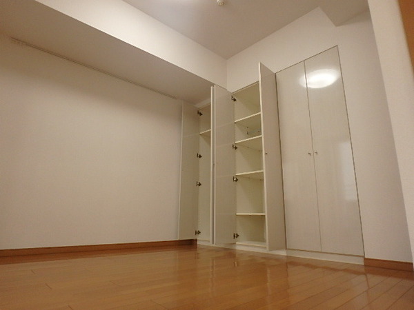 中央区日本橋富沢町のマンション