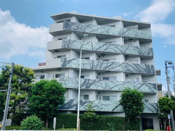世田谷区北沢５丁目のマンション