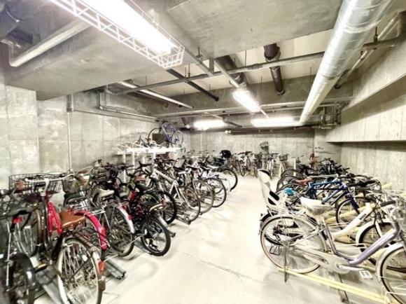 世田谷区三軒茶屋１丁目のマンション