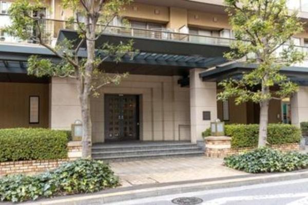 新宿区西新宿６丁目のマンション