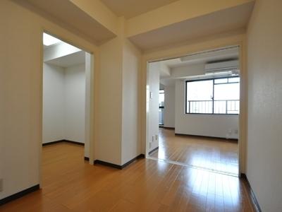 港区六本木１丁目のマンション