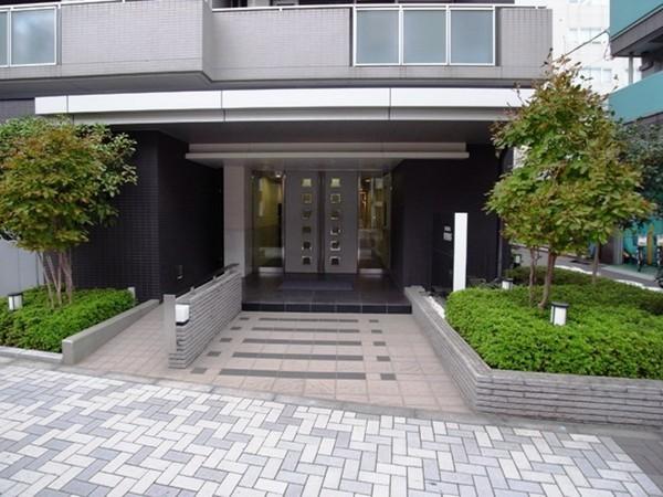 中央区新川２丁目のマンション