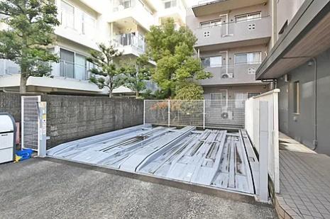 渋谷区千駄ヶ谷１丁目のマンション