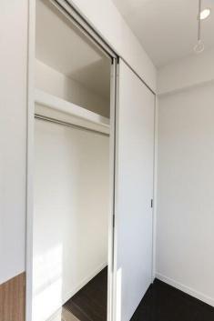 中央区新川２丁目のマンション