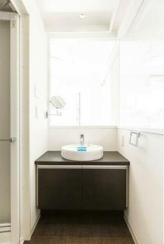 中央区新川２丁目のマンション