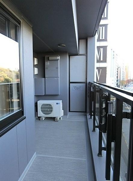新宿区市谷本村町のマンション
