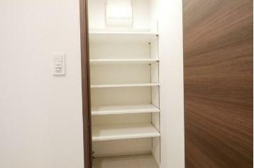 新宿区新宿６丁目のマンション