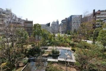 新宿区新宿６丁目のマンション