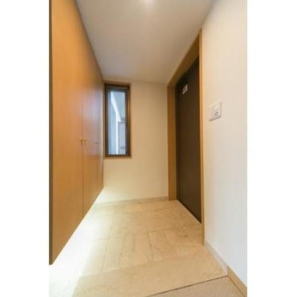 中野区本町１丁目のマンション