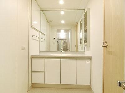 千代田区麹町２丁目のマンション