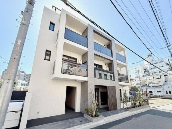渋谷区初台1丁目のマンション