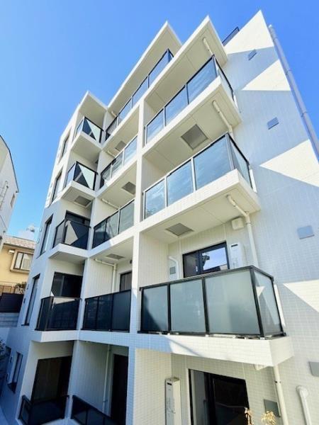 渋谷区初台１丁目のマンション