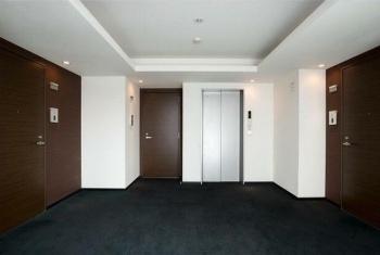 港区三田５丁目のマンション