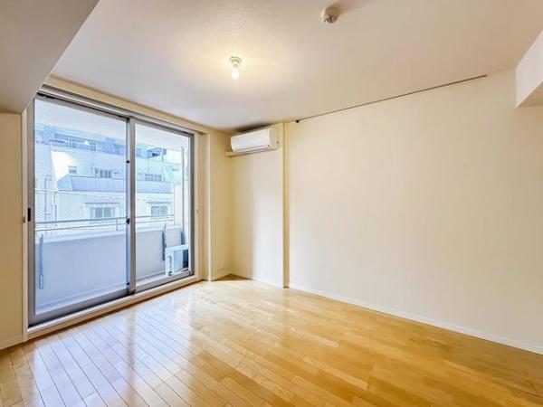 パークアクシス青山骨董通り