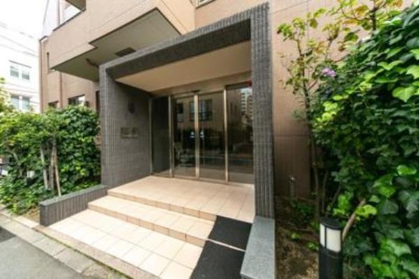 港区三田２丁目のマンション